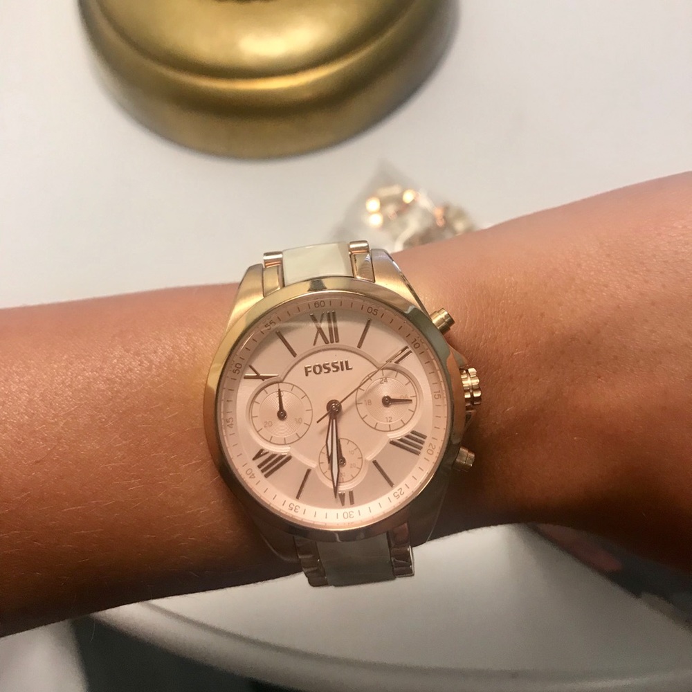 FOSSIL WATCH
